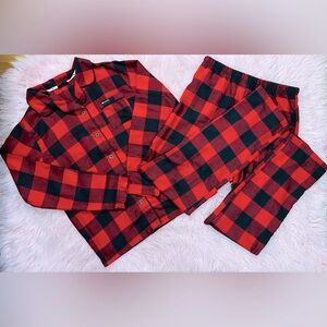 Canadiana Notch Collar Pajamas